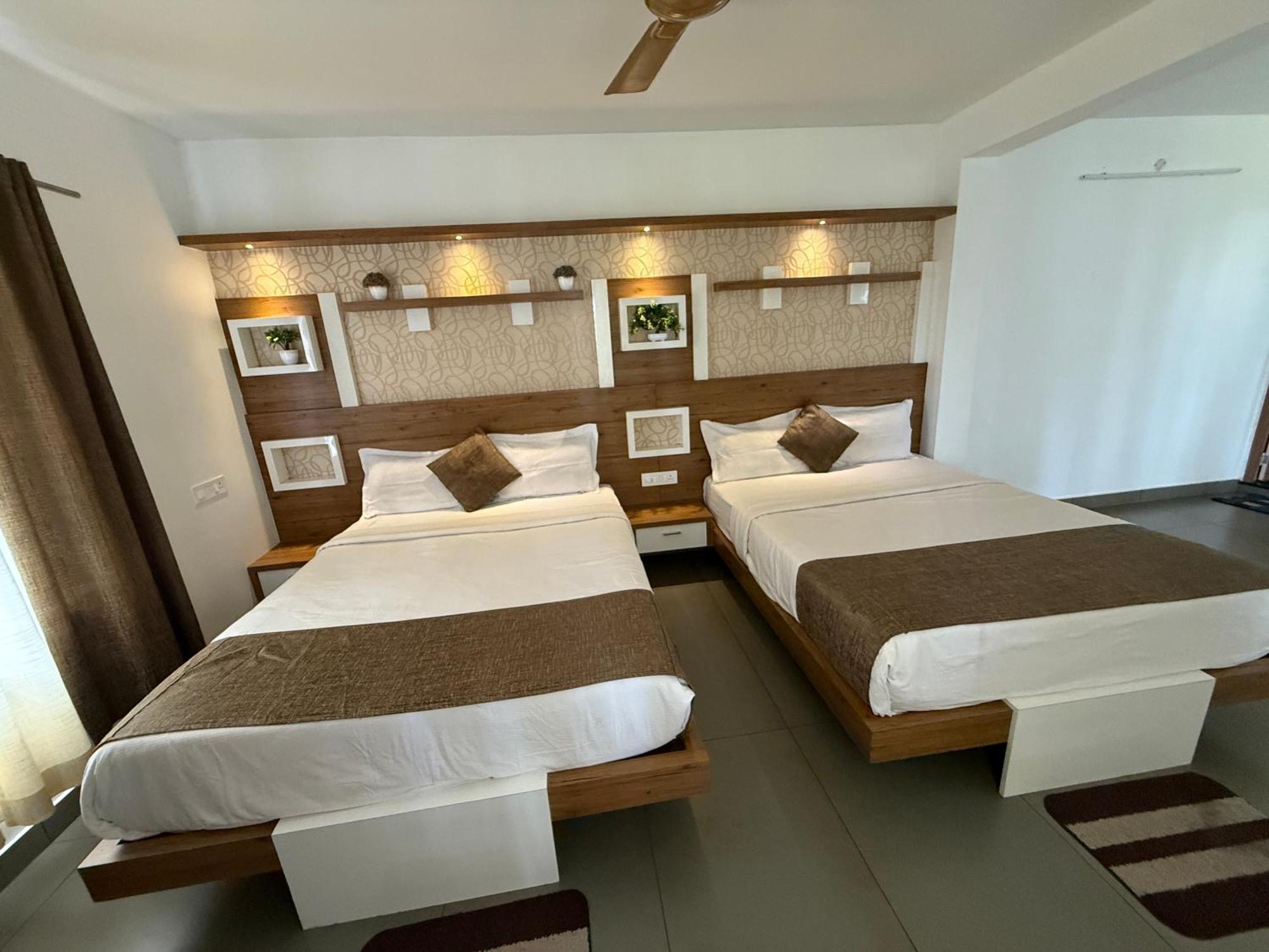 Honey Rock Hotel Kanthalloor Exterior photo